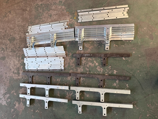 가열 스탠드 AB220-3TV 아스팔트 패버 예비 부품용 스크리드 플레이트 키트 2342131