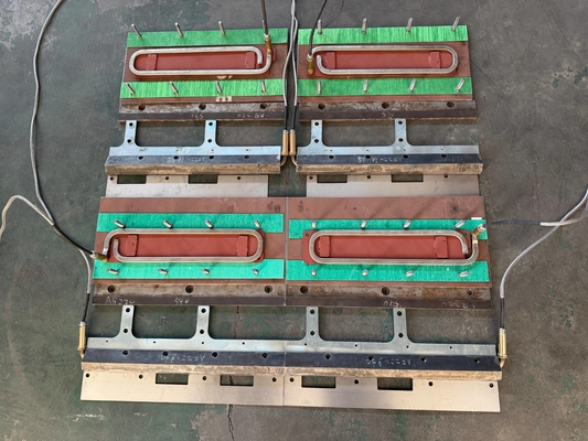 가열 스탠드 AB220-3TV 아스팔트 패버 예비 부품용 스크리드 플레이트 키트 2342131