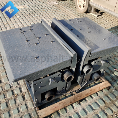 견고했습니다 아스팔트 포장재 예비 부품 교체  슈퍼 6M 스크리드 시스템 주요 스크리드 판 조립
