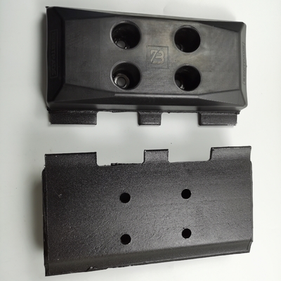 300mm 블랙 고무 트랙 패드 보마그 다이나파크  비단 포장