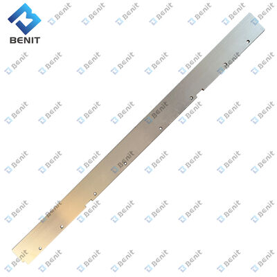 BENIT AB600-2 AB600-3 주 엔진용 웨어 플레이트 6M 2052396 아스팔트 포장기용 내마모 칼 플레이트 도로 건설
